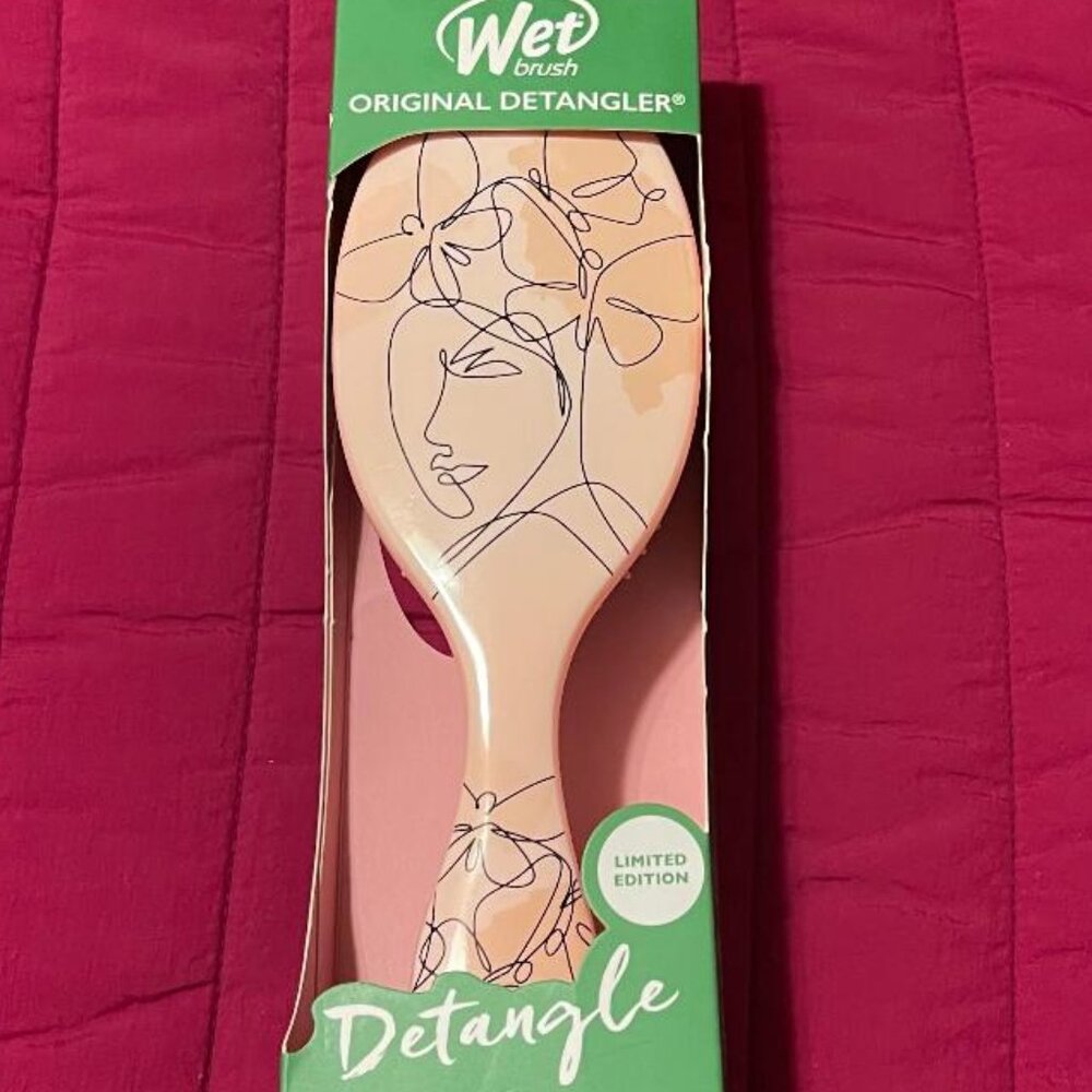 NEW WET BRUSH ORIGINAL DETANGLER ~ LIMITED EDITION ~ MODERN BOTANICAL BUTTERFLY - Picture 2 of 10